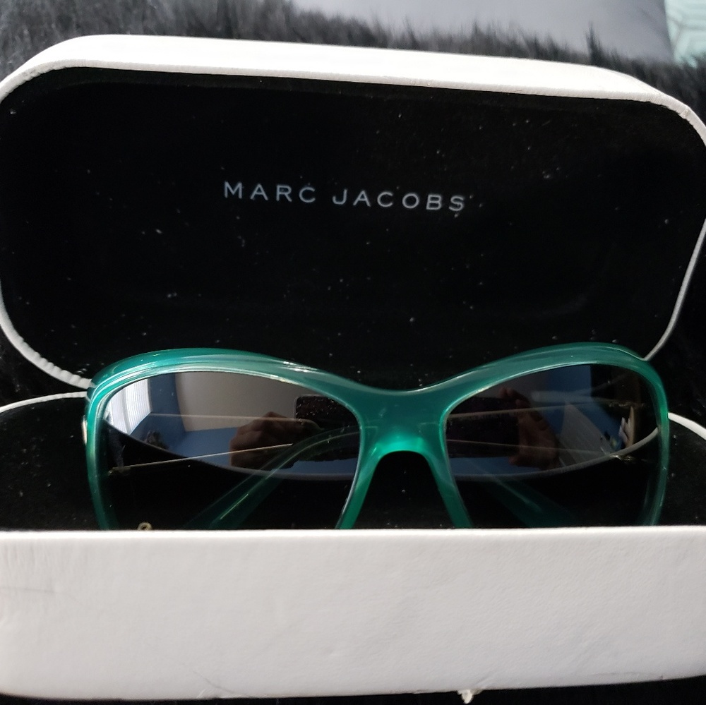 Marc Jacobs oval sunglasses with gold-tone temples